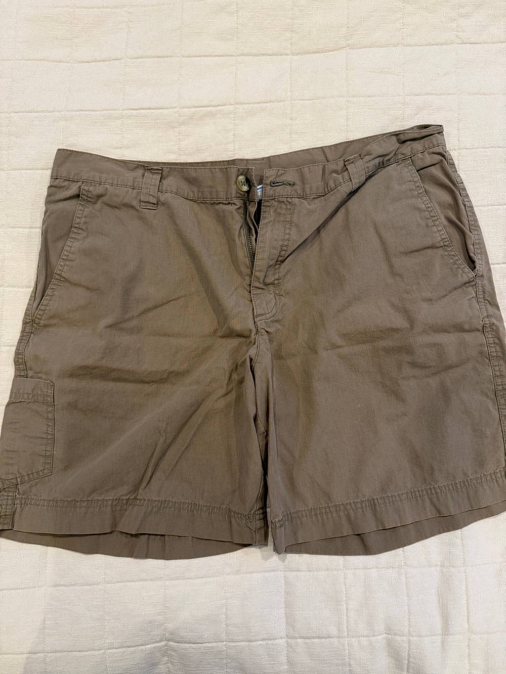 Columbia Brown Men's Cargo Shorts